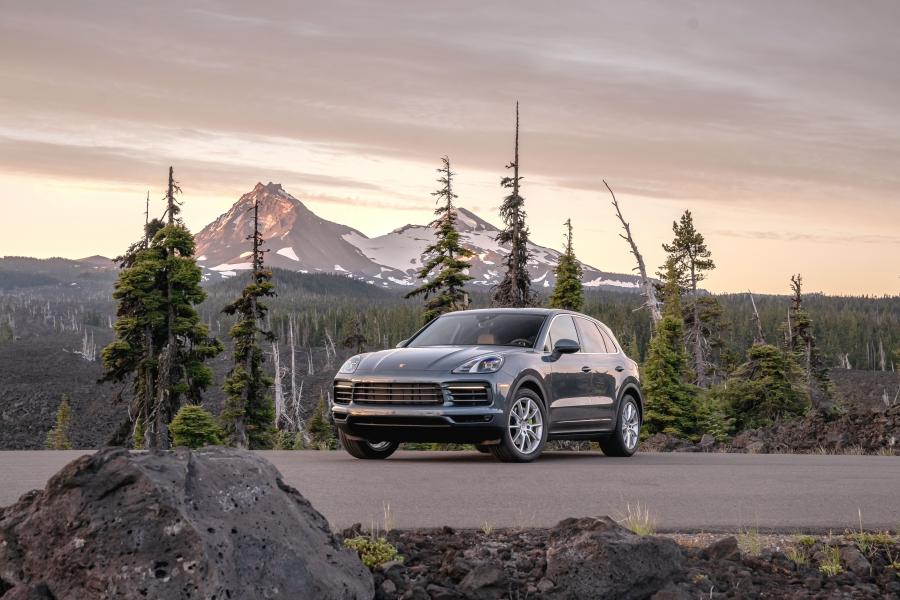  Porsche Cayenne E-Hybrid (PO536) 2018 года  (NA) (фото 12 из 38)